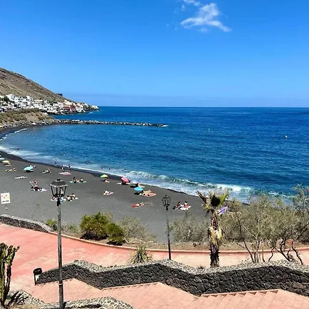 Appartement In With Stunning Sea Views