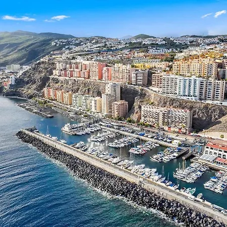 With Magnificent Sea Views Apartment