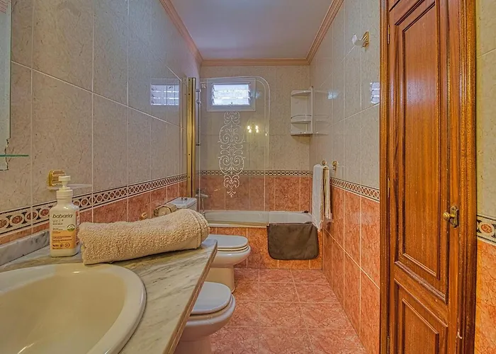 Апартаменты In With Stunning Sea Views