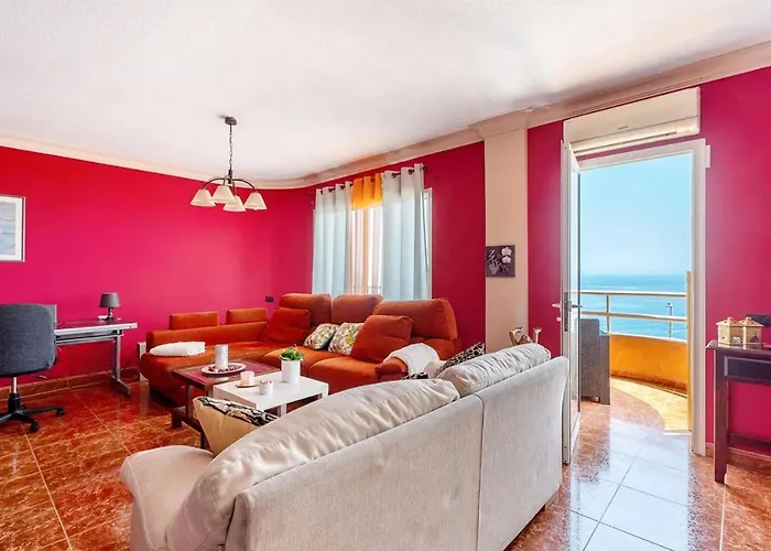 In With Stunning Sea Views Апартаменты