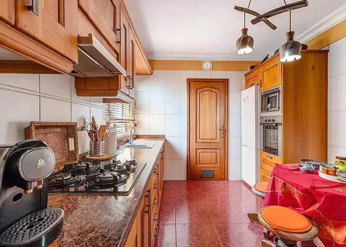 In With Stunning Sea Views