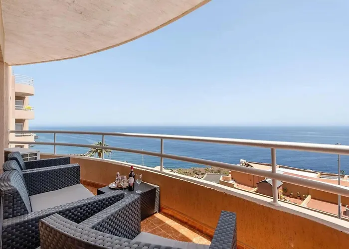 In With Stunning Sea Views *