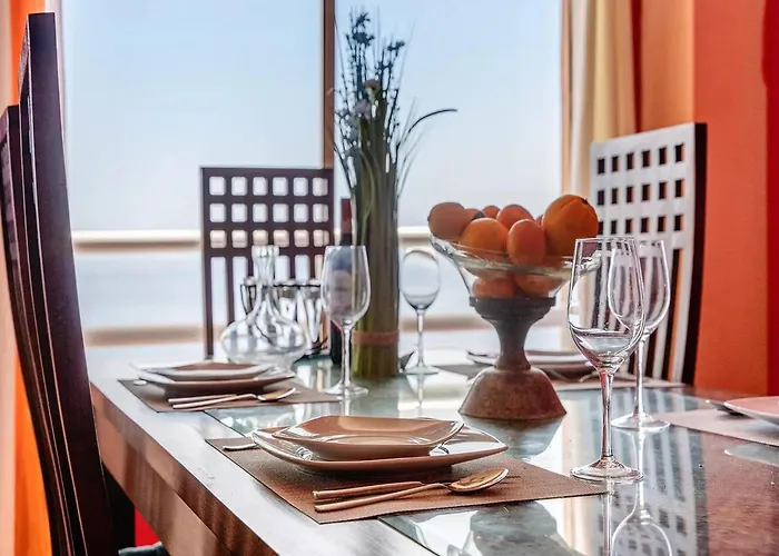 In With Stunning Sea Views 公寓 Radazul